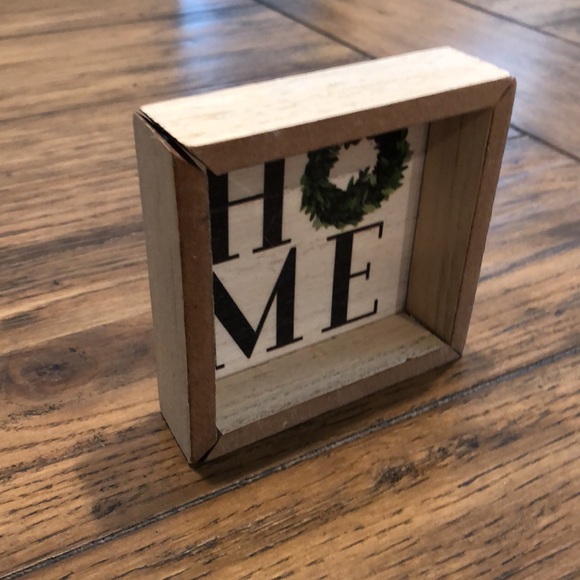 HOME with boxwood wreath wood block sign - Picture 2 of 2